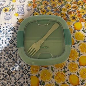 Bentgo Mint Green Leakproof Meal Container with Built-In Fork